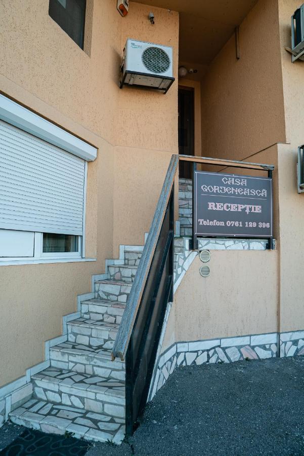 Hotel Casa Gorjeneasca Târgu Jiu Exteriér fotografie